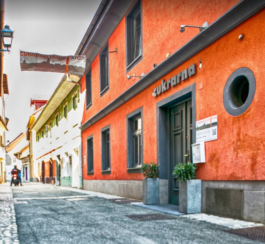 Hostel Cukrarna, Tav�arjeva ulica