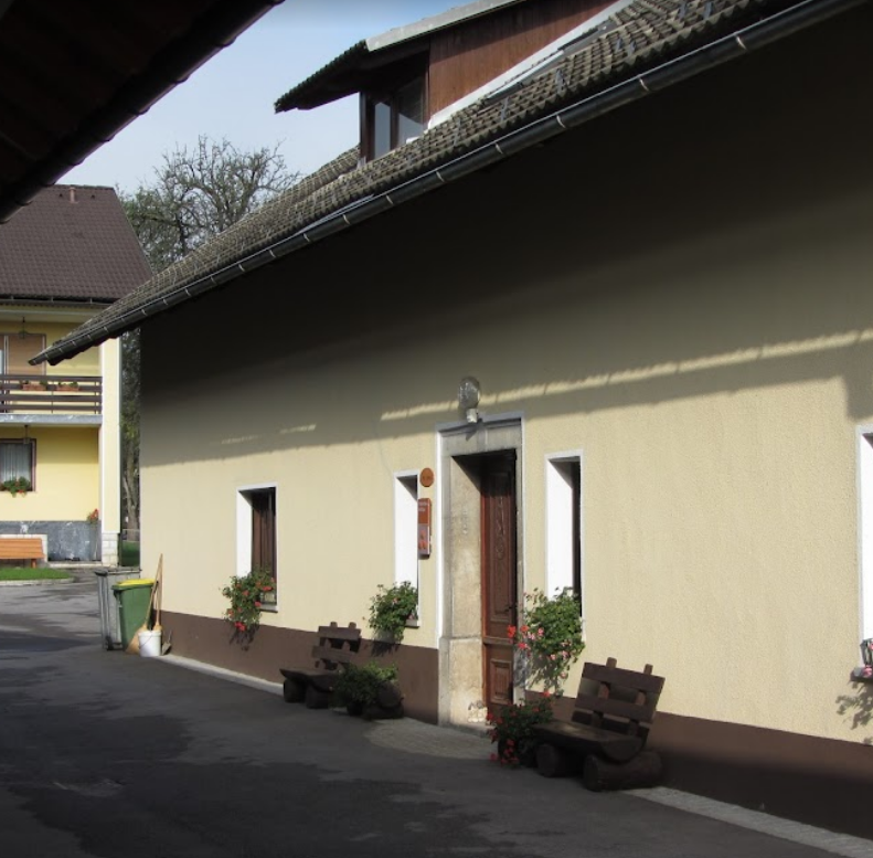 Tourist Farm U�lakar, Breg ob Kokri 