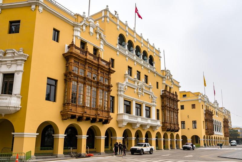 Vladna palača v Limi